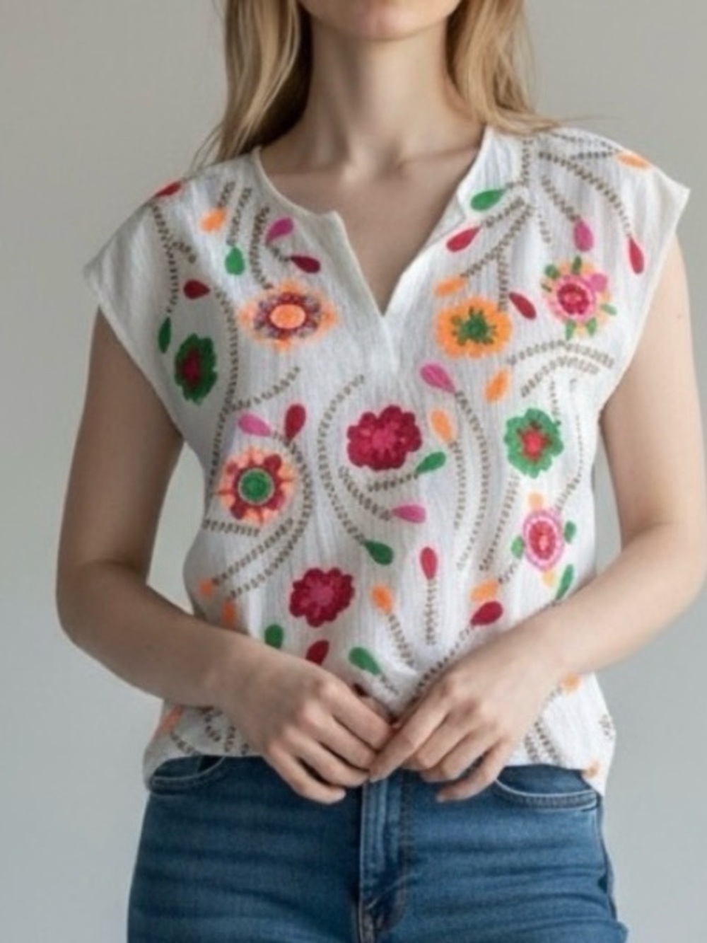 THML White Embroidered Floral Top Sz M